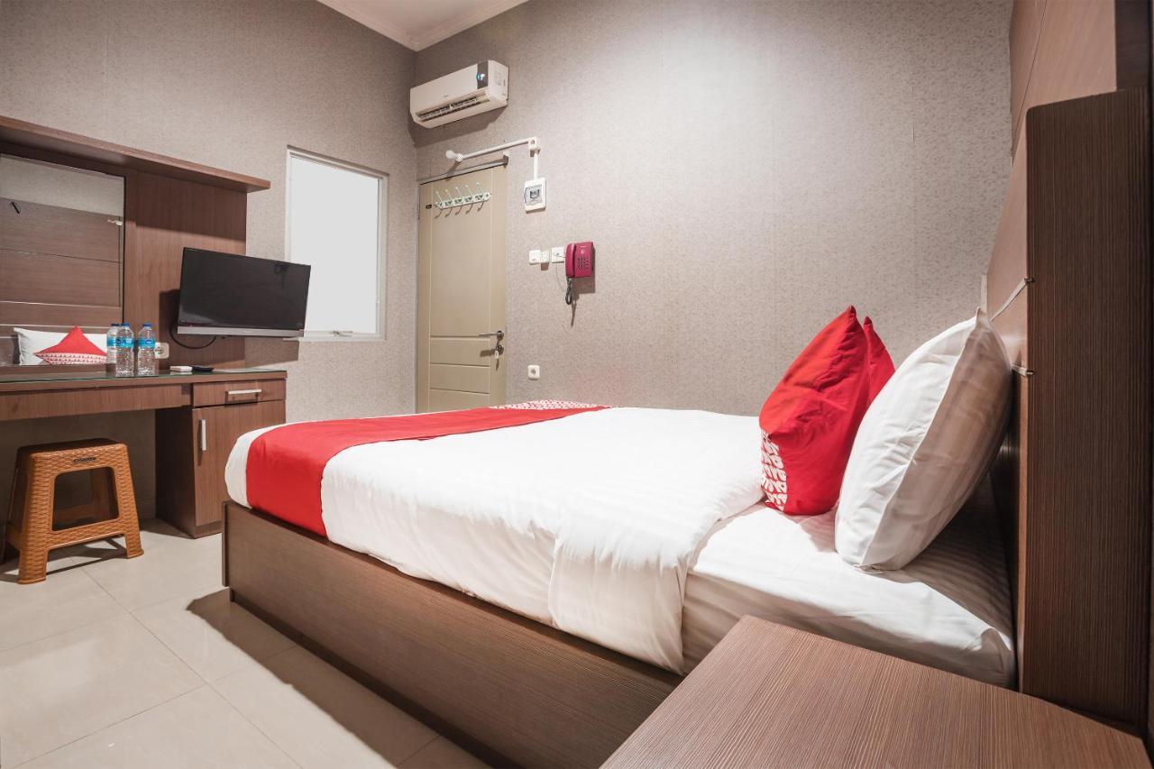 Oyo 383 Env Residence Dżakarta Zewnętrze zdjęcie